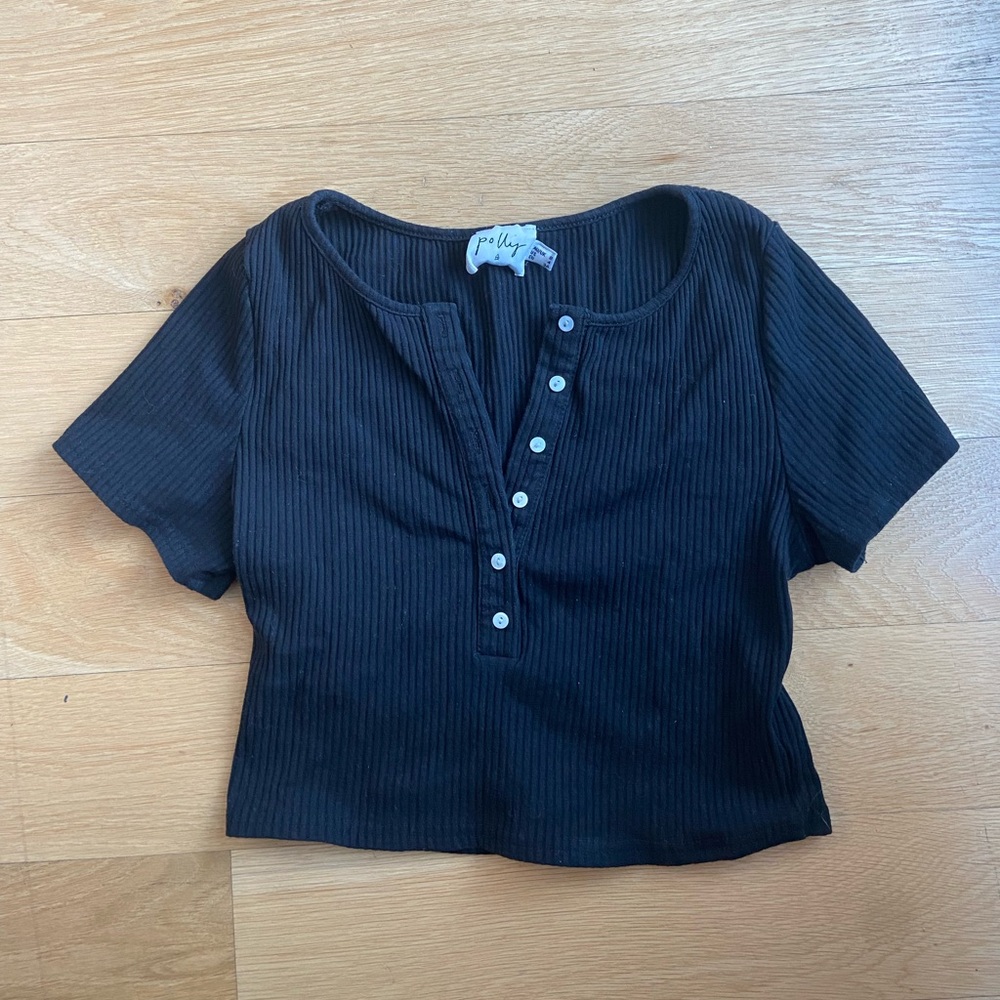 Cropped Princess Polly Black Button Up Top